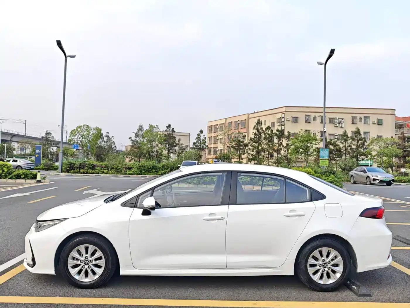 Toyota Corolla 2022 TNGA 1.5L CVT Pioneer Edition фото 4
