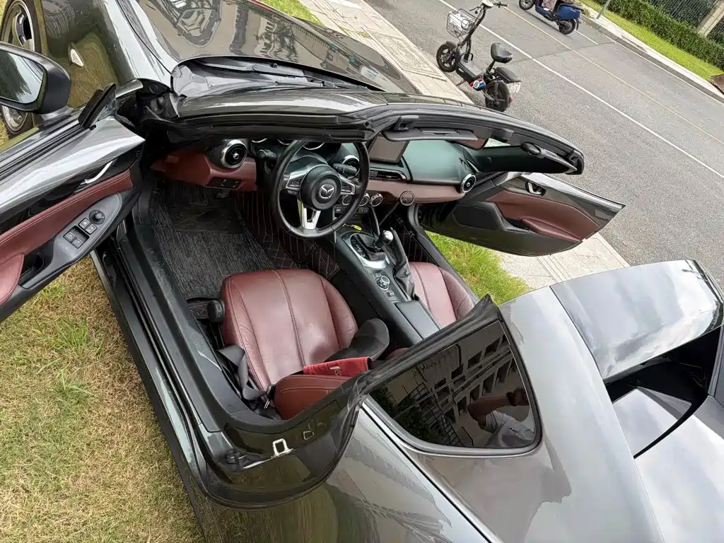 Mazda MX-5 2018 2018 2.0L RF Platinum Steel Gray