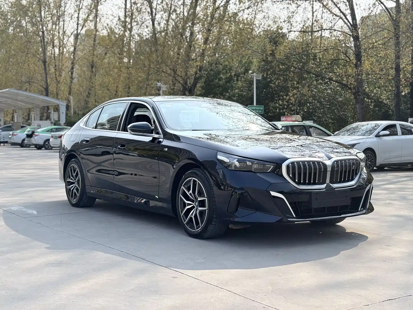 BMW I5