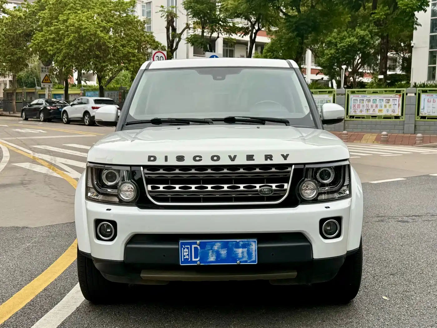 Фото 2 - Land Rover Discovery