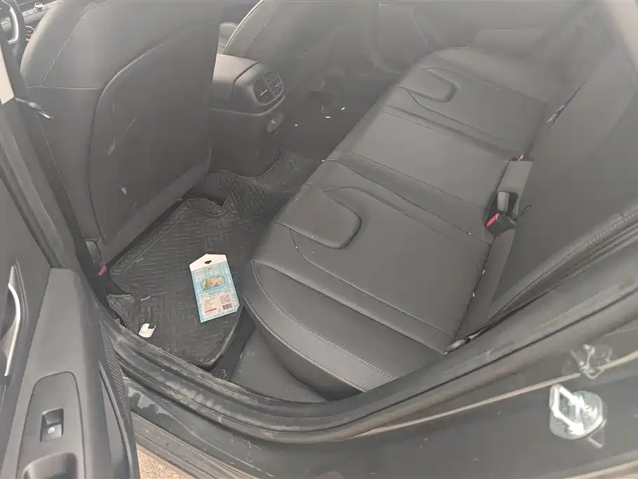 Hyundai Elantra 2023 Model 1.5L CVT LUX Premium Edition фото 11