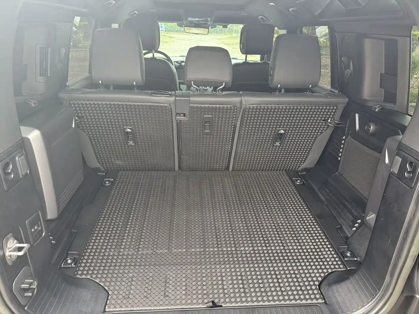 Land Rover Defender 2023 Facelift 110 3.0T P400 X-DYNAMIC HSE фото 14