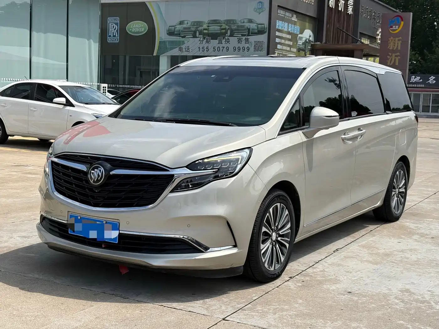Фото 2 - Buick GL8