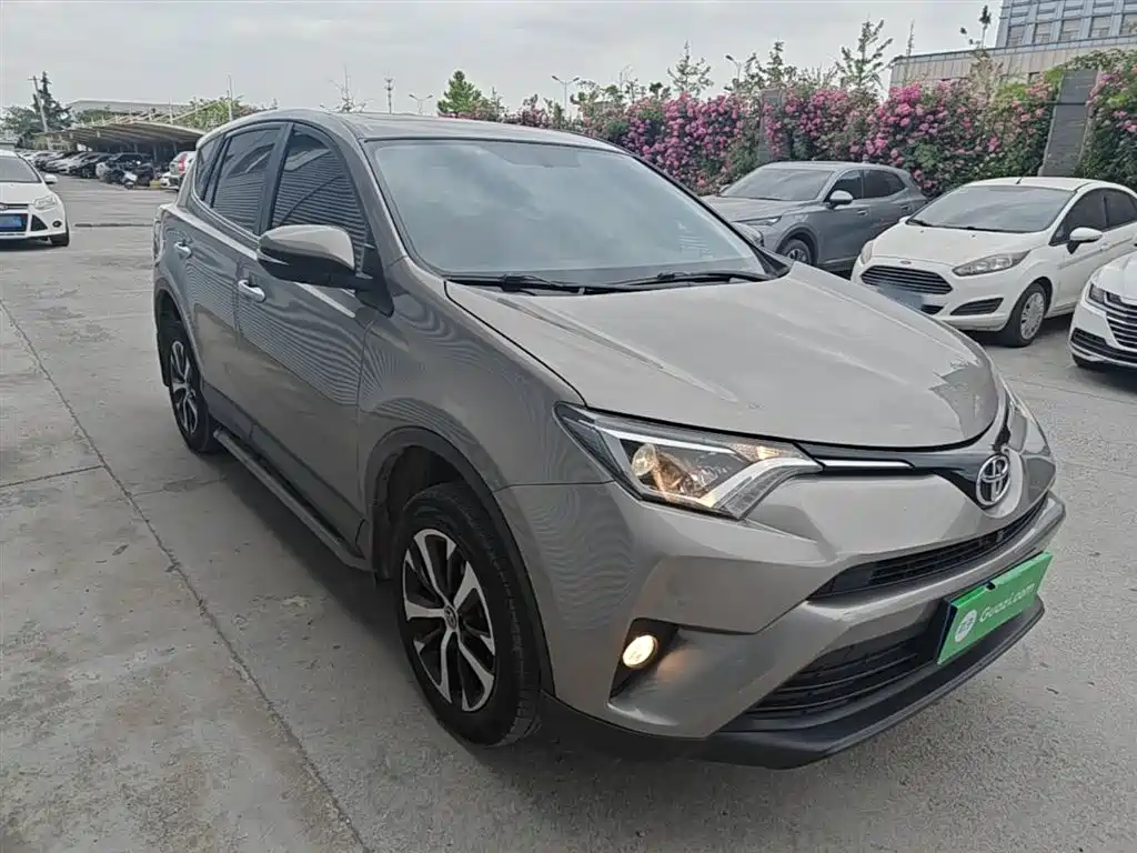 Toyota RAV4 Rongfang 2019 2.0L CVT 2WD Comfort Edition China VI фото 4