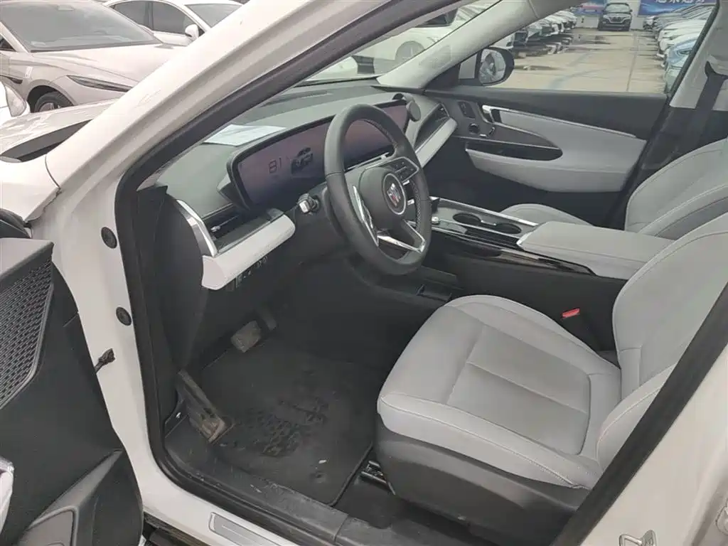 Buick E5 2023 Premium Standard Range Edition фото 16