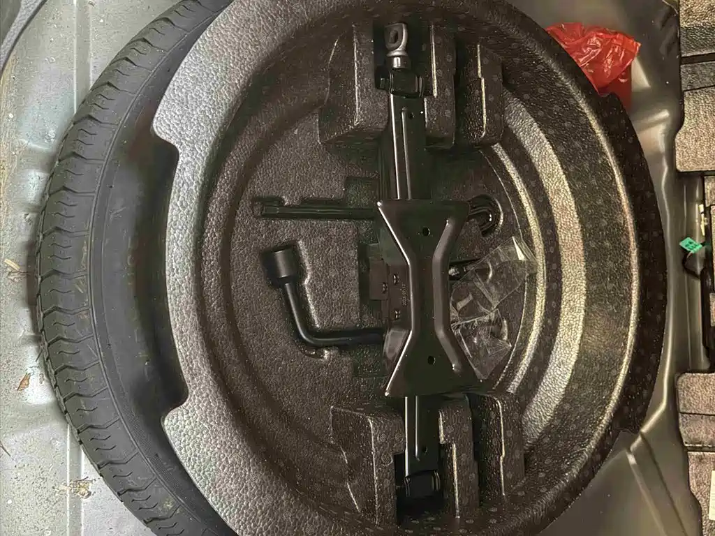Haval M6 2023 PLUS 1.5T DCT Luxury Smart Connect фото 17