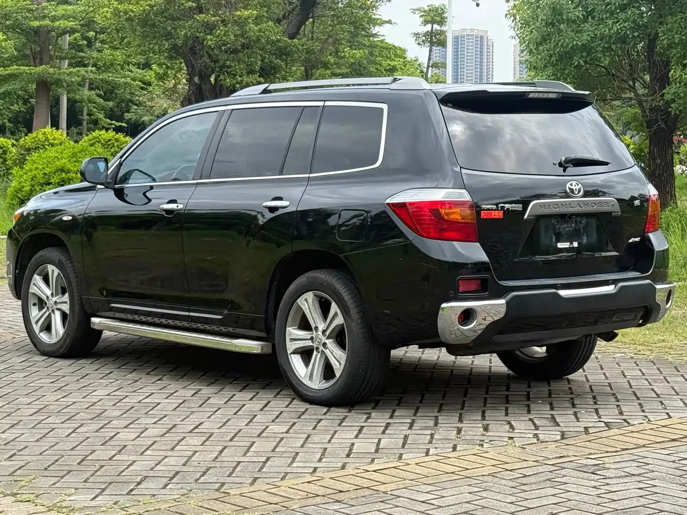 Toyota Highlander 2010 2009 3.5L 4WD 7-seater Luxury Edition