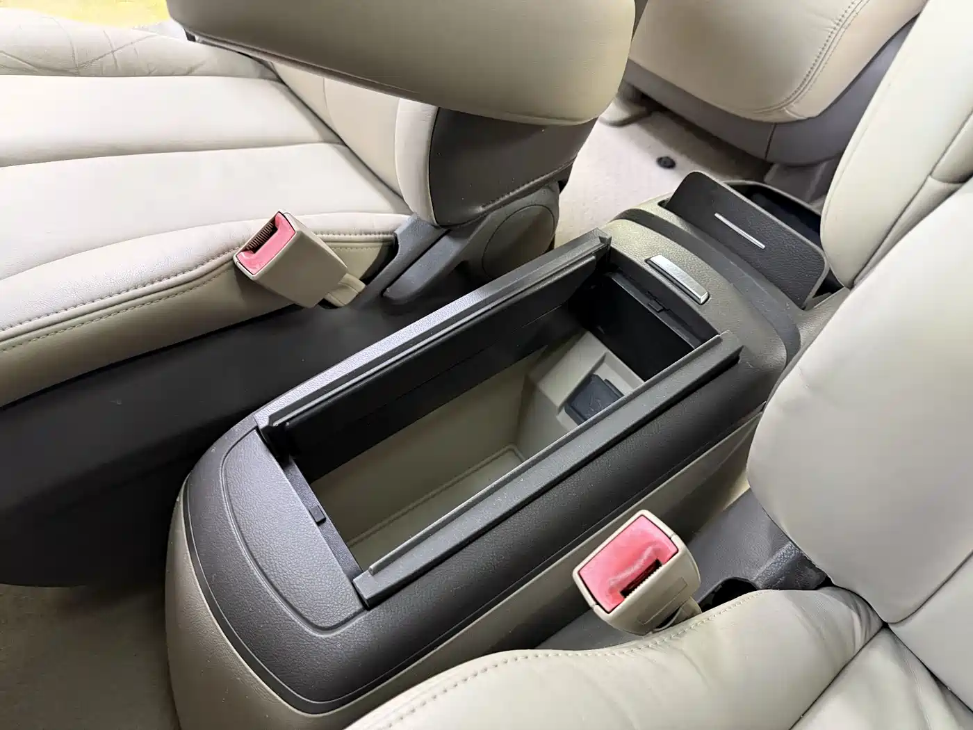 Buick GL8 2011 2011 3.0L GT Luxury Business Elegance Edition