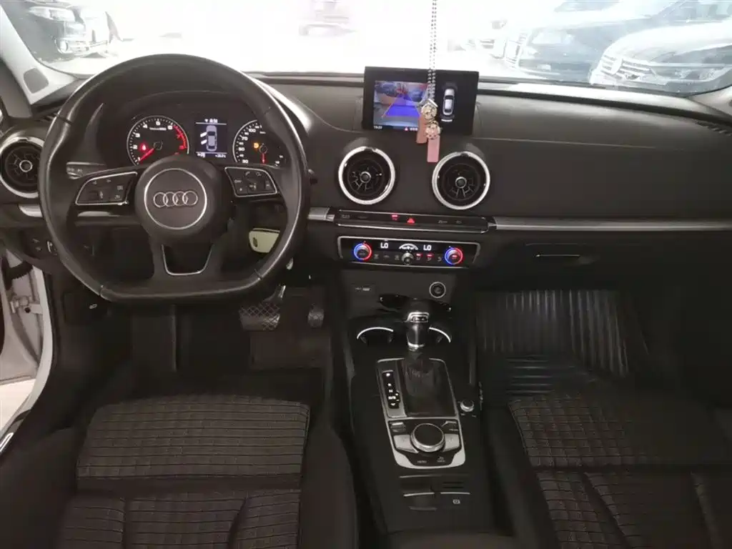 Audi A3 2019 Limousine 35 TFSI Sport China VI фото 10