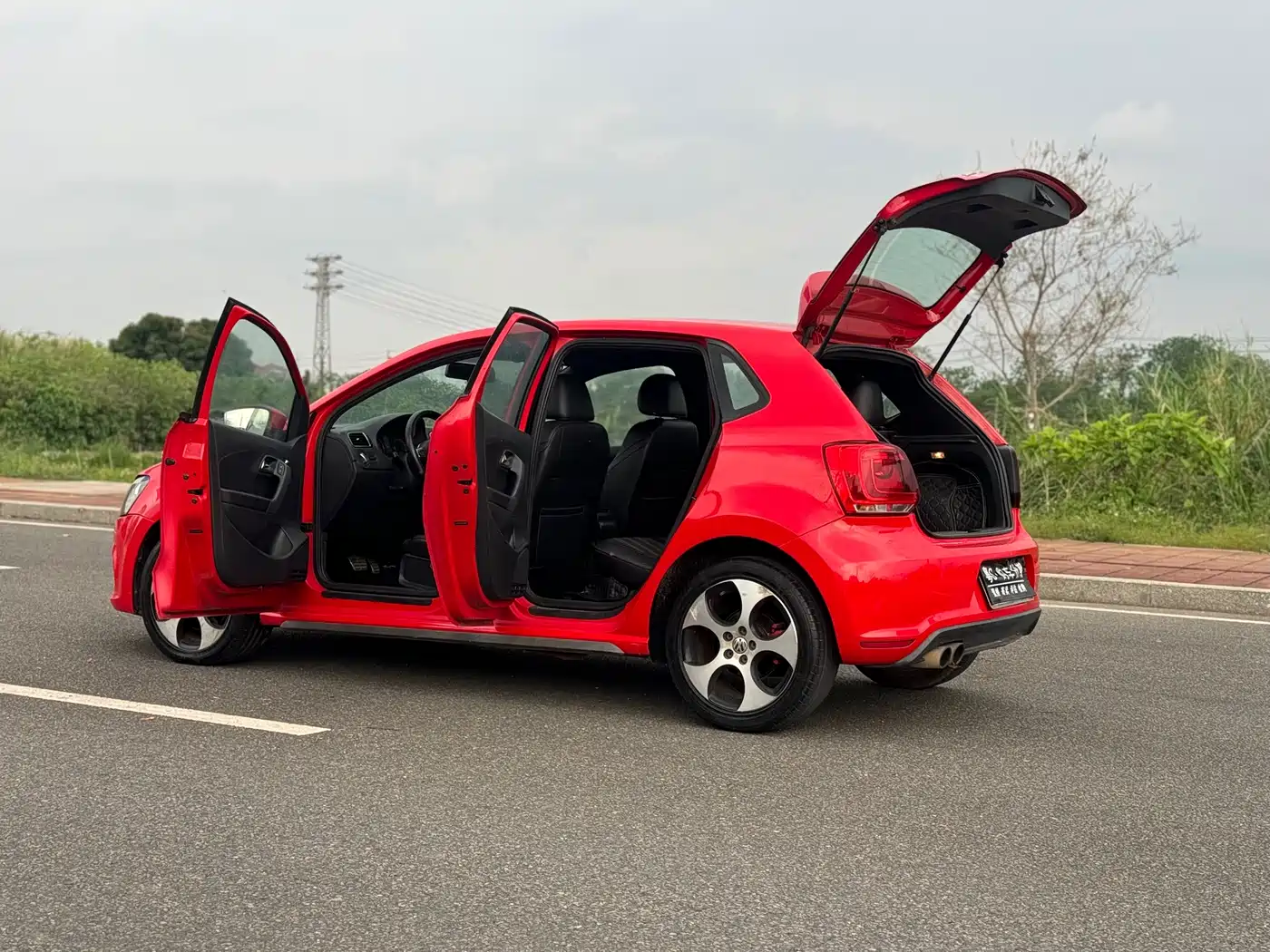 Volkswagen Polo 2012 1.4TSI GTI фото 26