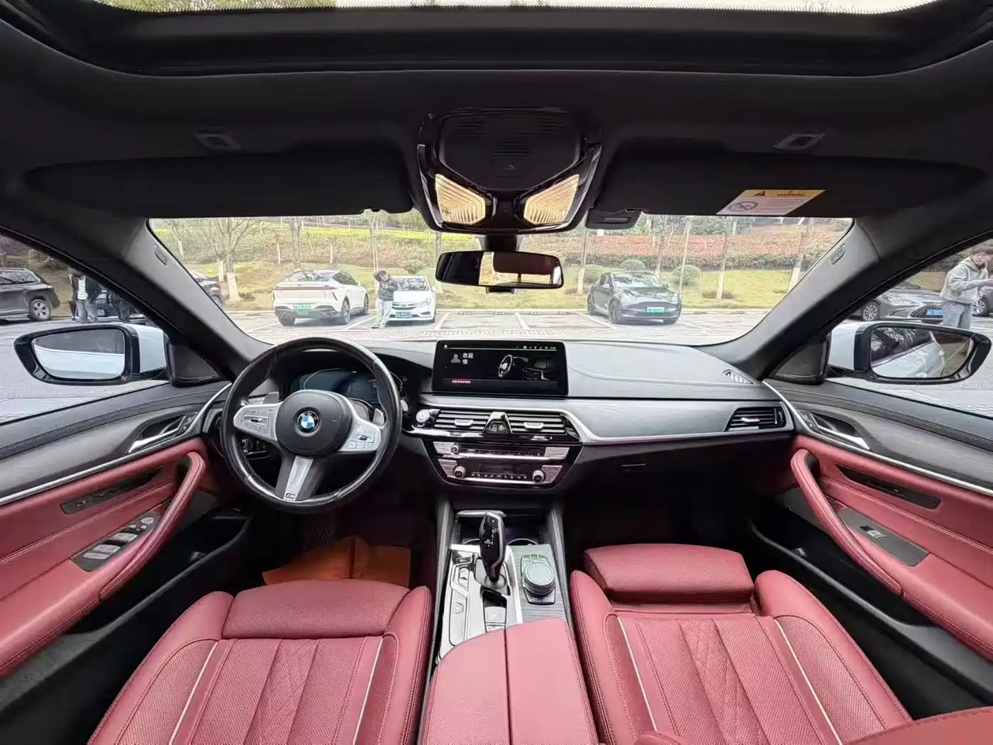 BMW 5 Series 2023 530Li Leading M Sport Package фото 11