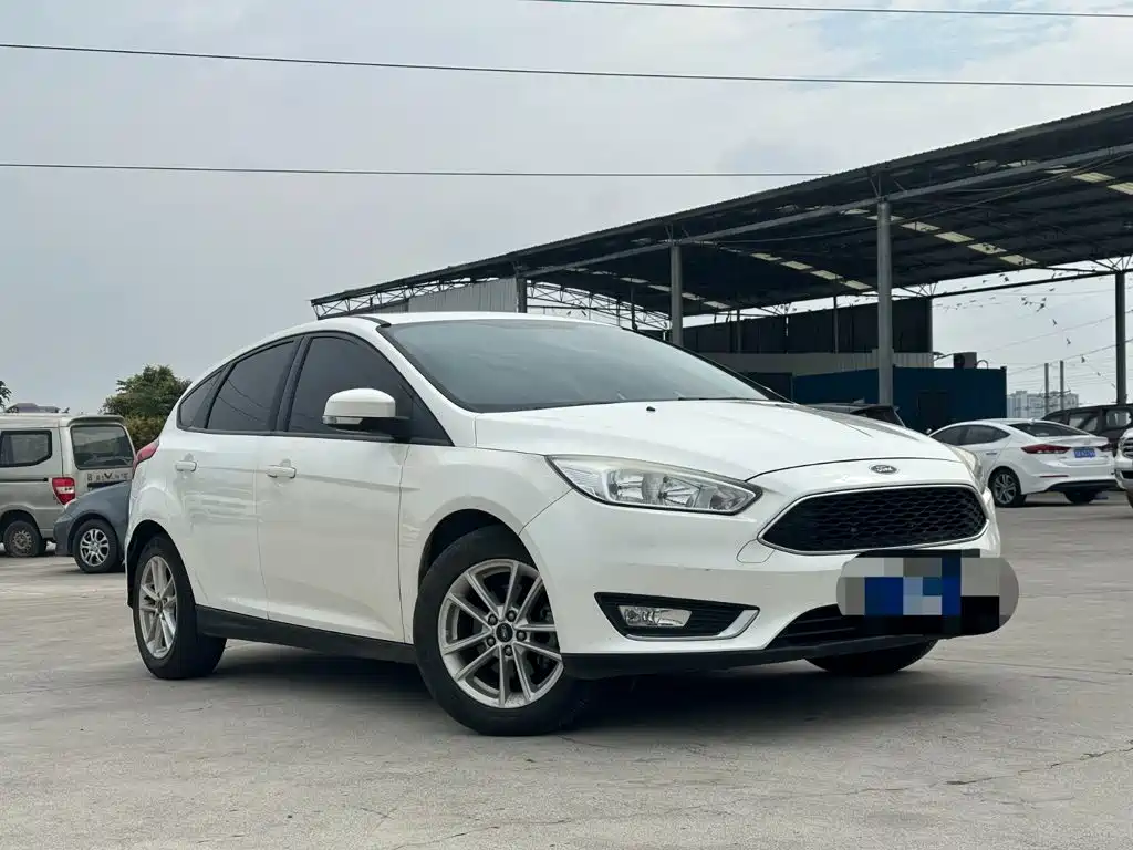 Ford Focus 2017 2015 Hatchback 1.6L Automatic Trend