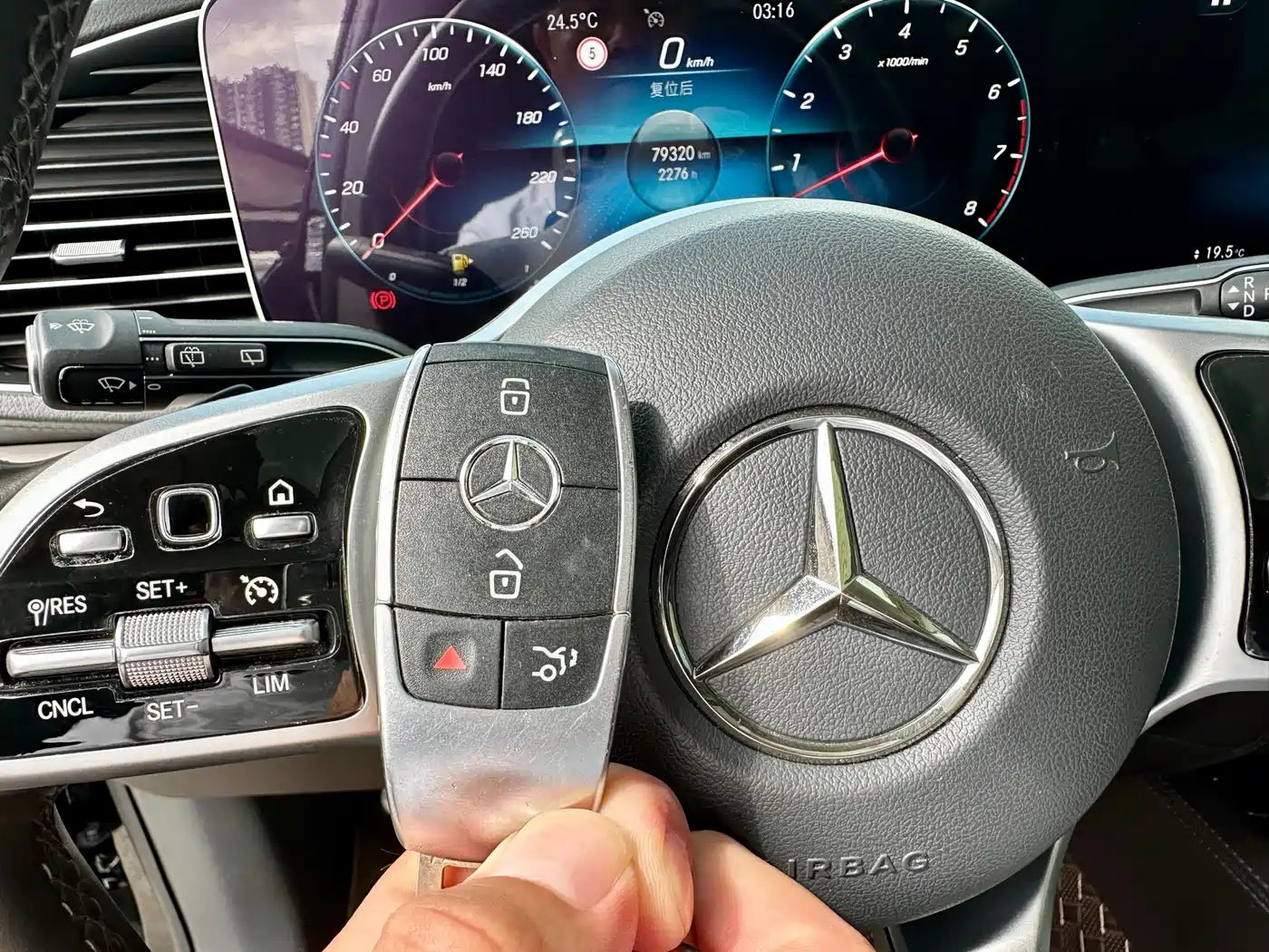 Mercedes-Benz GLE 2020 Facelift GLE 450 4MATIC Luxury фото 30