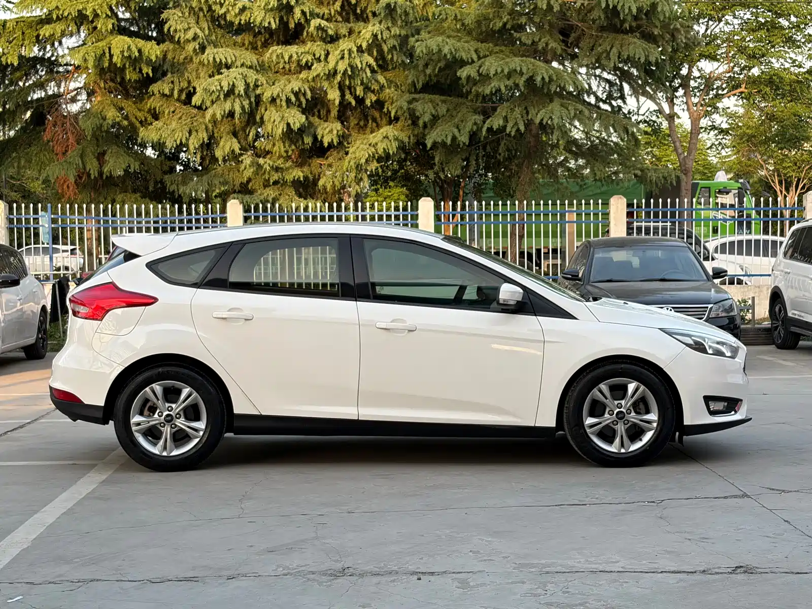 Фото 17 - Ford Focus