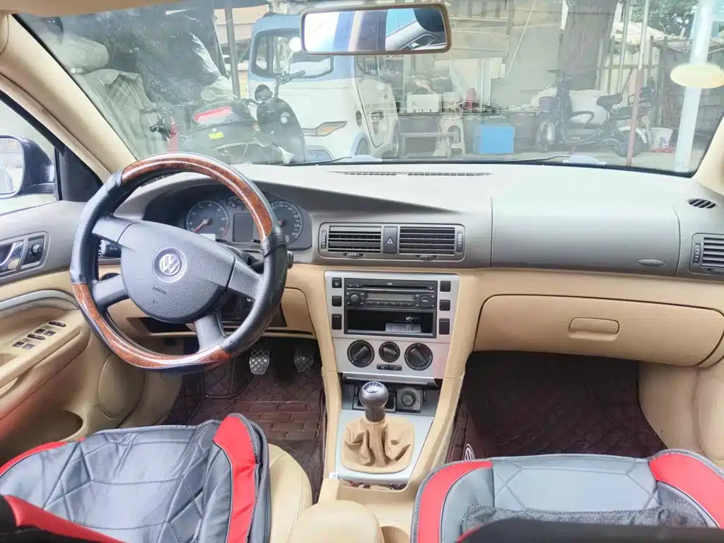 Photo 11 - Volkswagen Passat
