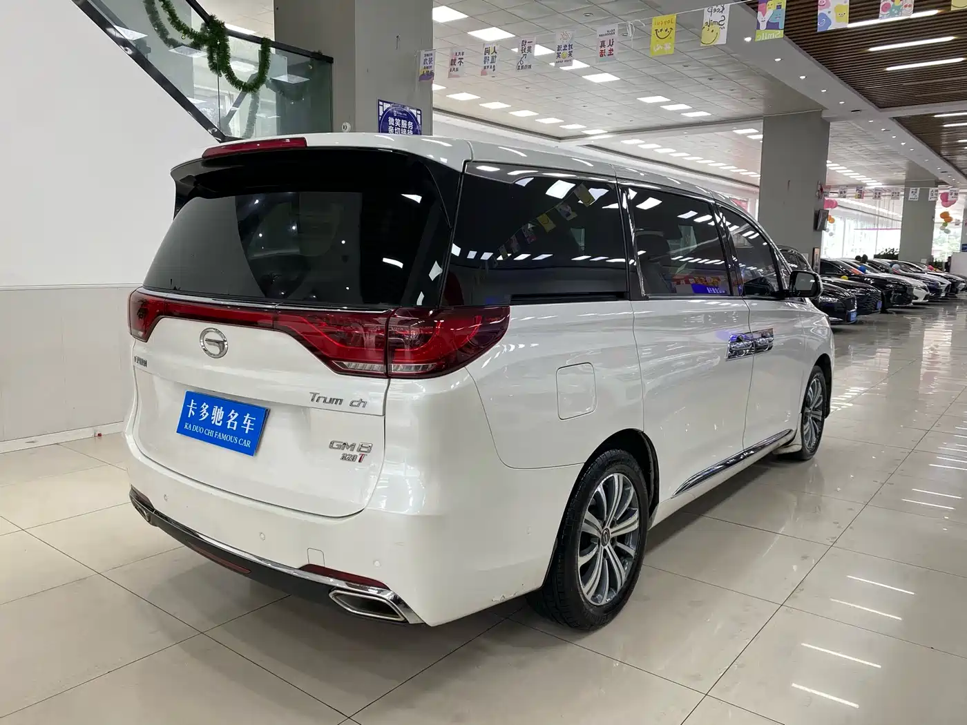 GAC Trumpchi Trumpchi M8 2018 320T Flagship Edition фото 9