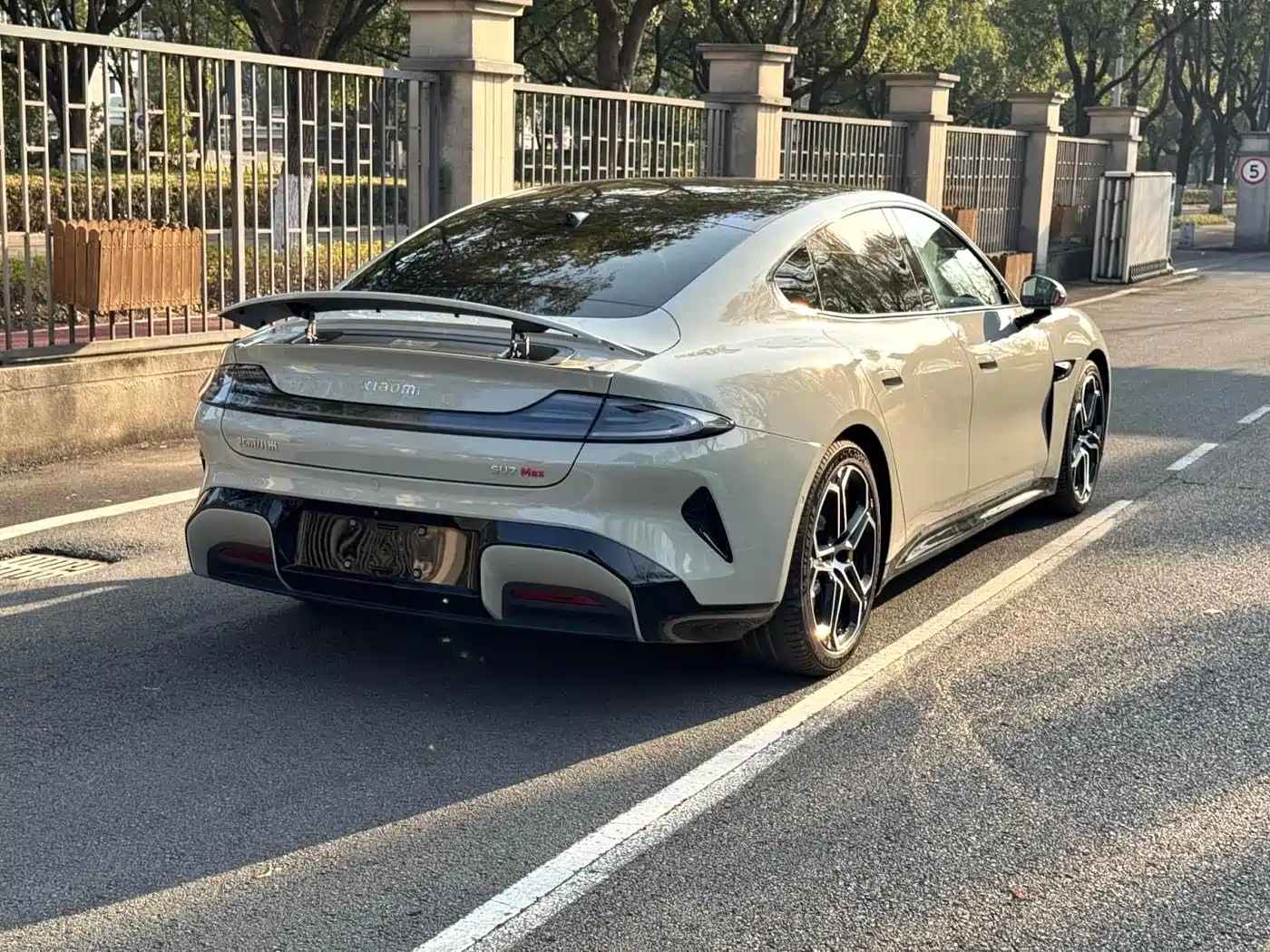 XIAOMI CAR XIAOMI SU7