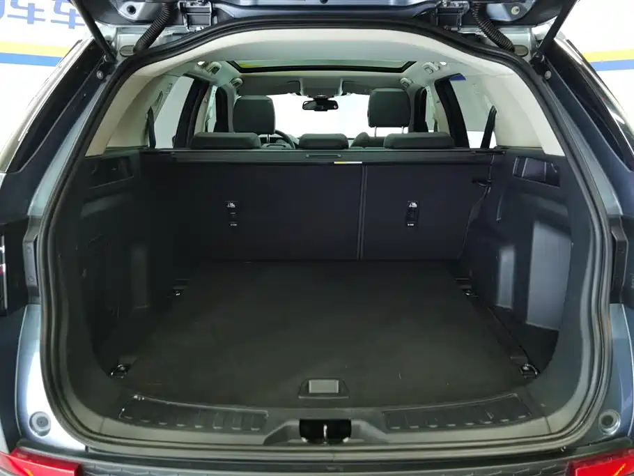 Land Rover Discovery Sport 2020 200PS Family Edition фото 4