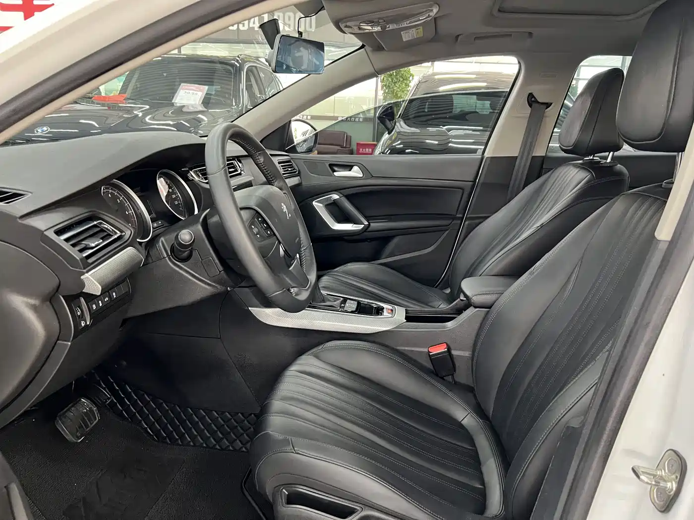 Peugeot 408 2019 360THP Auto Luxury Edition China VI фото 4