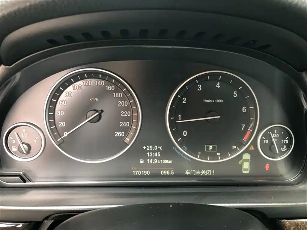 BMW 5 Series 2011 523Li Luxury фото 5