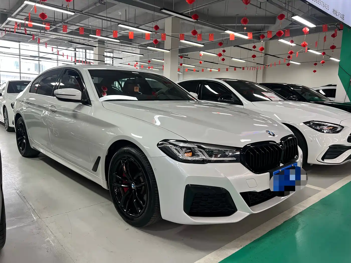 BMW 5 Series 2021 525Li M Sport Package фото 3