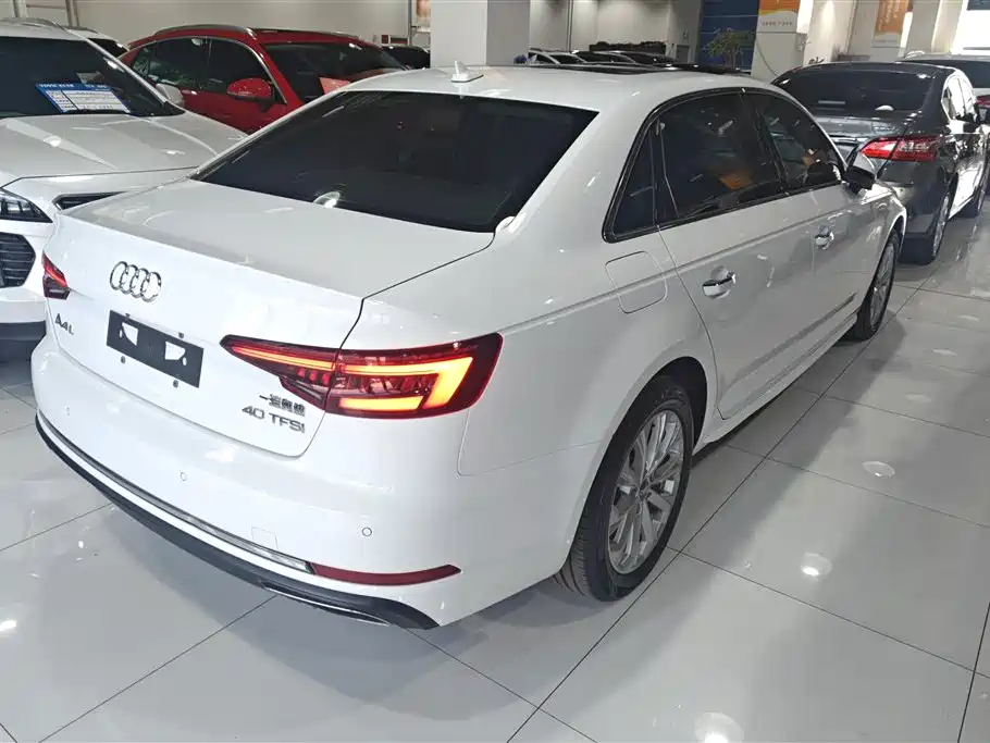 Audi A4L 2019 40 TFSI Fashion (China VI) фото 3