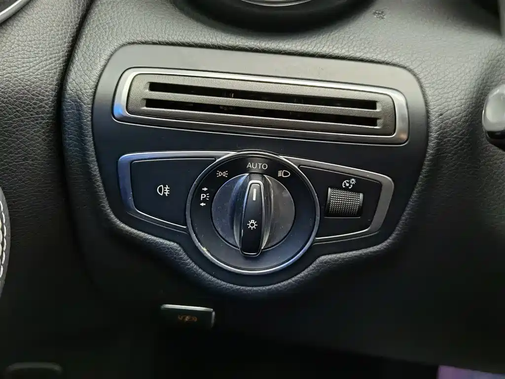 Mercedes-Benz C-Class 2018 C 200 L Sport Edition фото 21