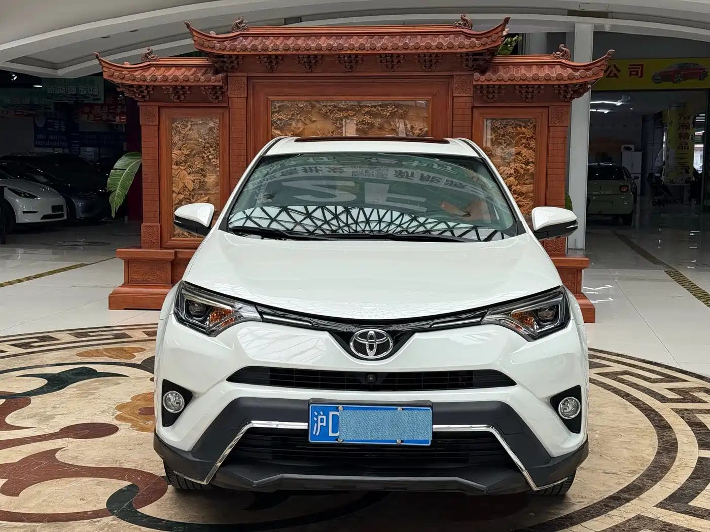 Toyota RAV4 Rongfang 2016 2.0L CVT 2WD Smart (China V) фото 3
