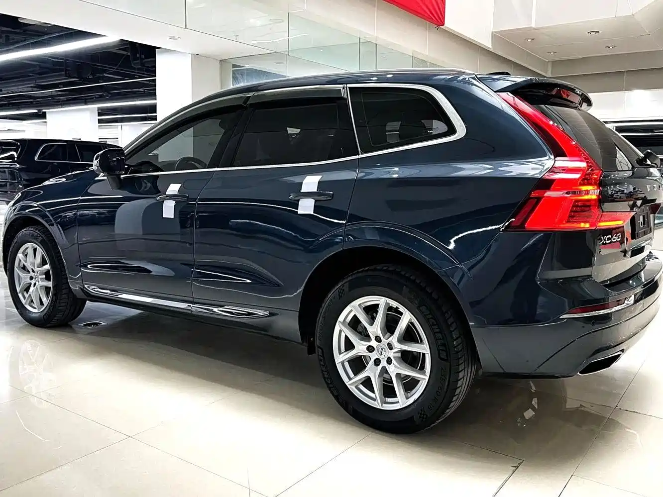 Фото 9 - Volvo XC60