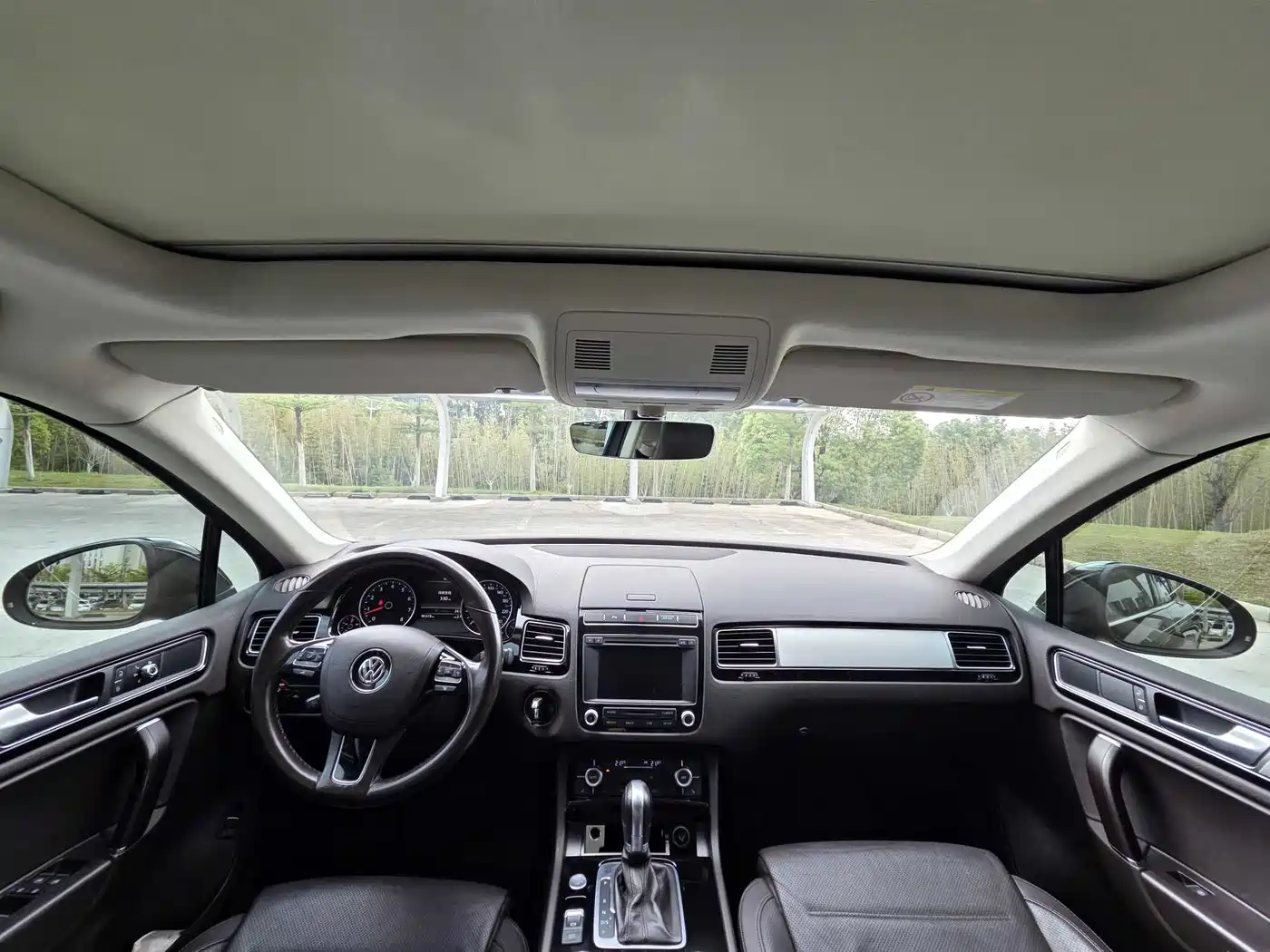 Volkswagen Touareg 2017 3.0TSI Explorer Edition фото 19