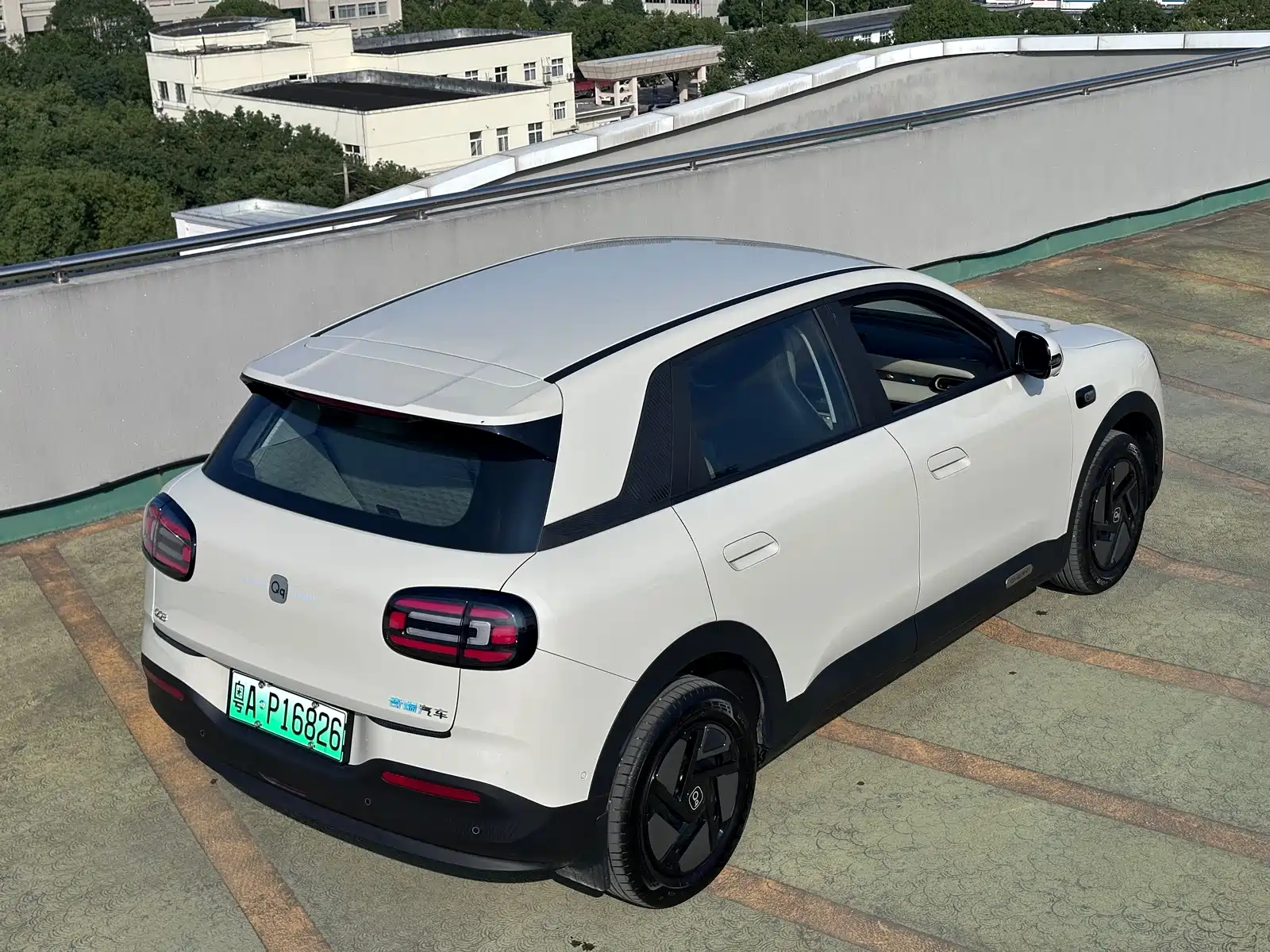 Фото 10 - QQ New Energy QQ3 EV