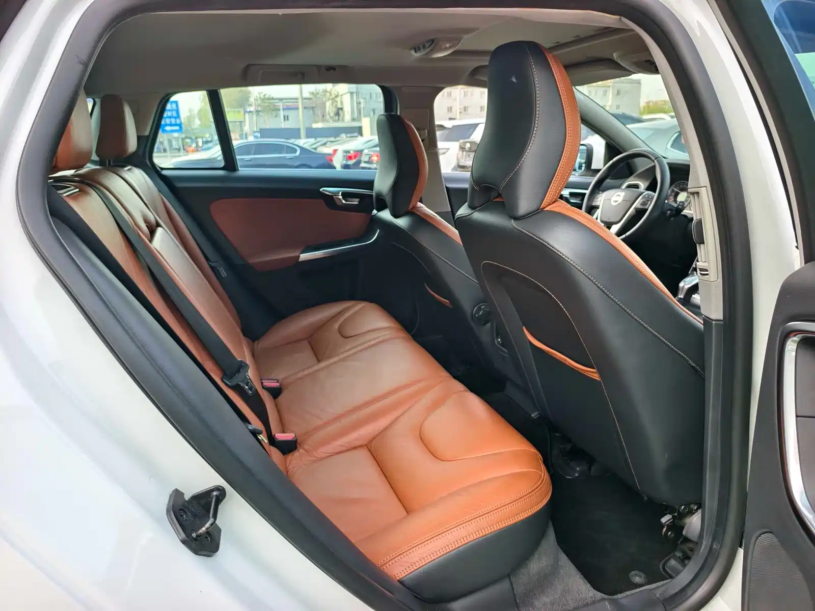 Photo 15 - Volvo V60