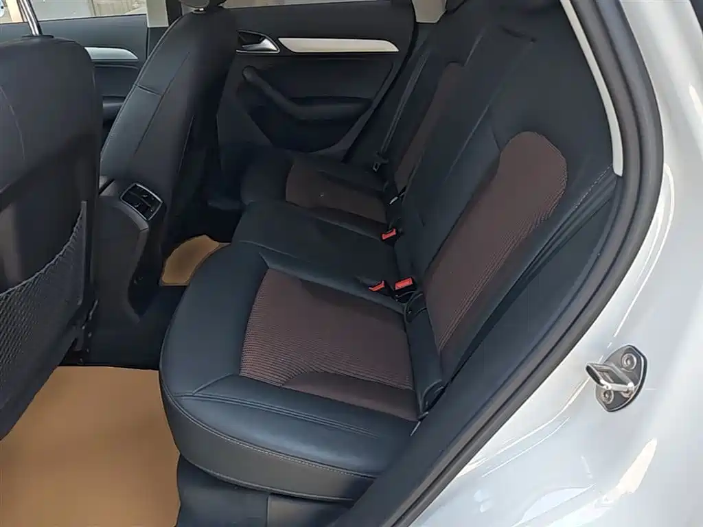 Audi Q3 2017 35 TFSI Fashion фото 17