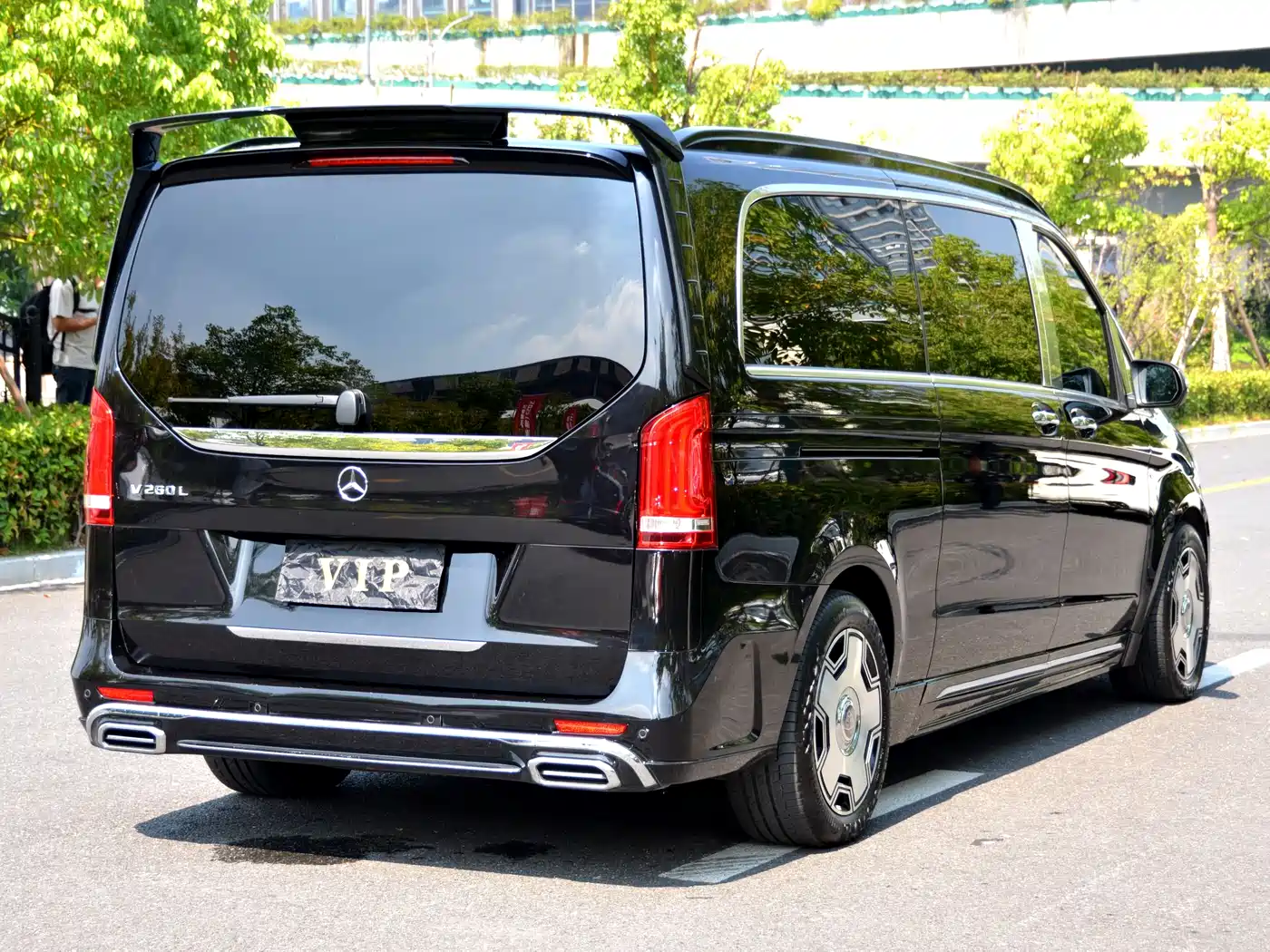 Mercedes-Benz V-Class 2022 V 260 L Long Wheelbase Prestige Edition фото 4