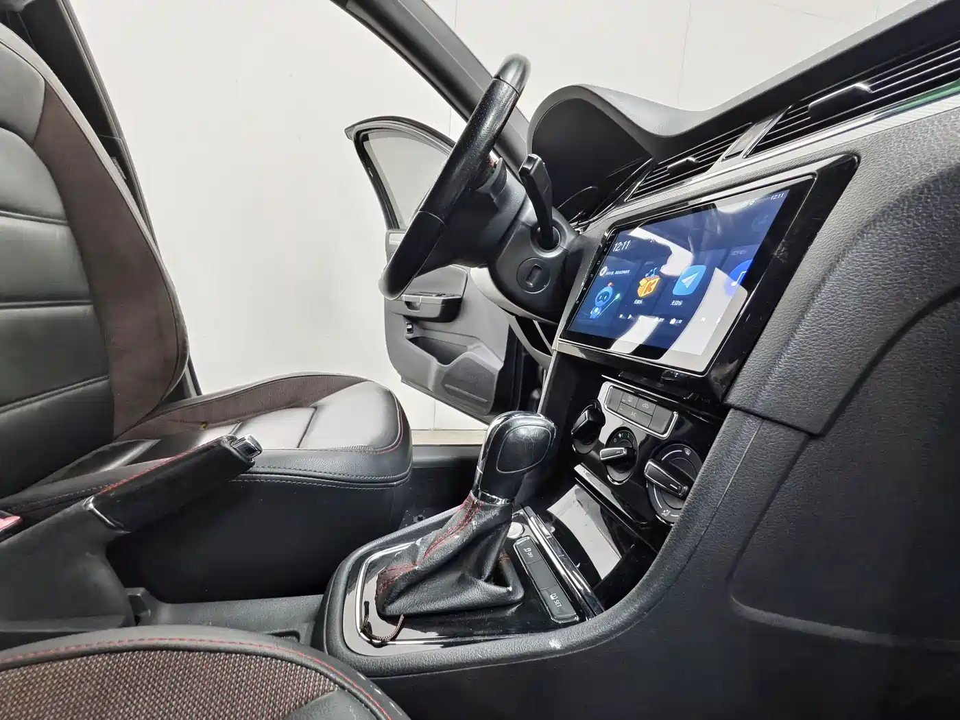 Volkswagen Bora 2014 1.4TSI Automatic Sportline фото 15
