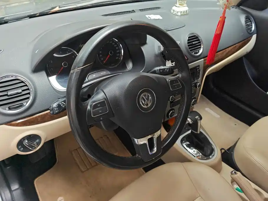 صورة 15 - Volkswagen Lavida