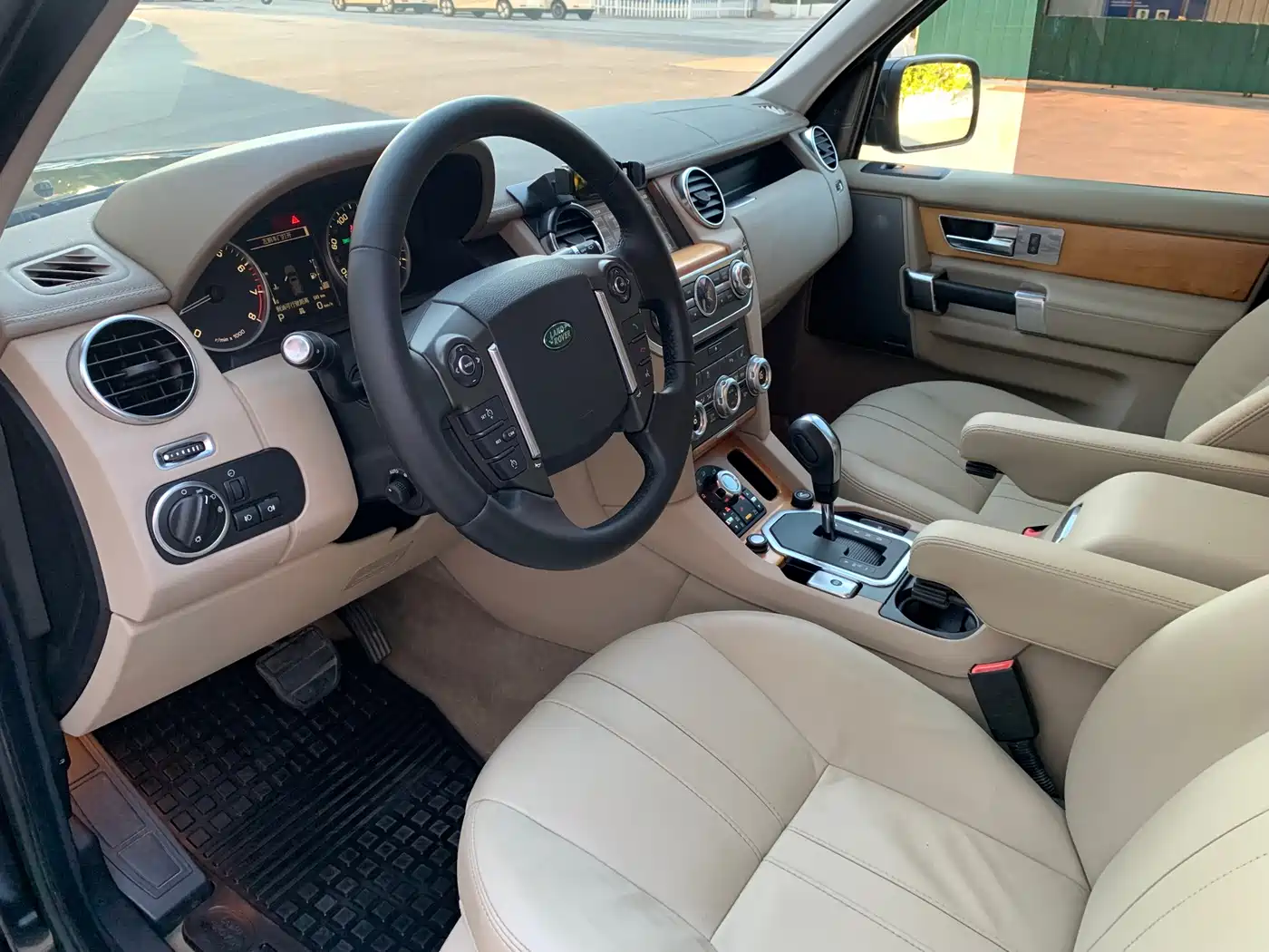 Фото 7 - Land Rover Discovery