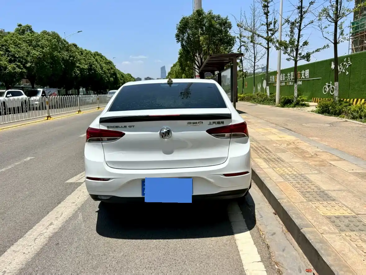 Photo 8 - Buick Excelle