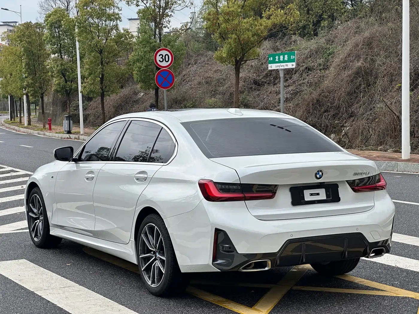 BMW 3 Series 2024 320Li M Sport Package фото 7