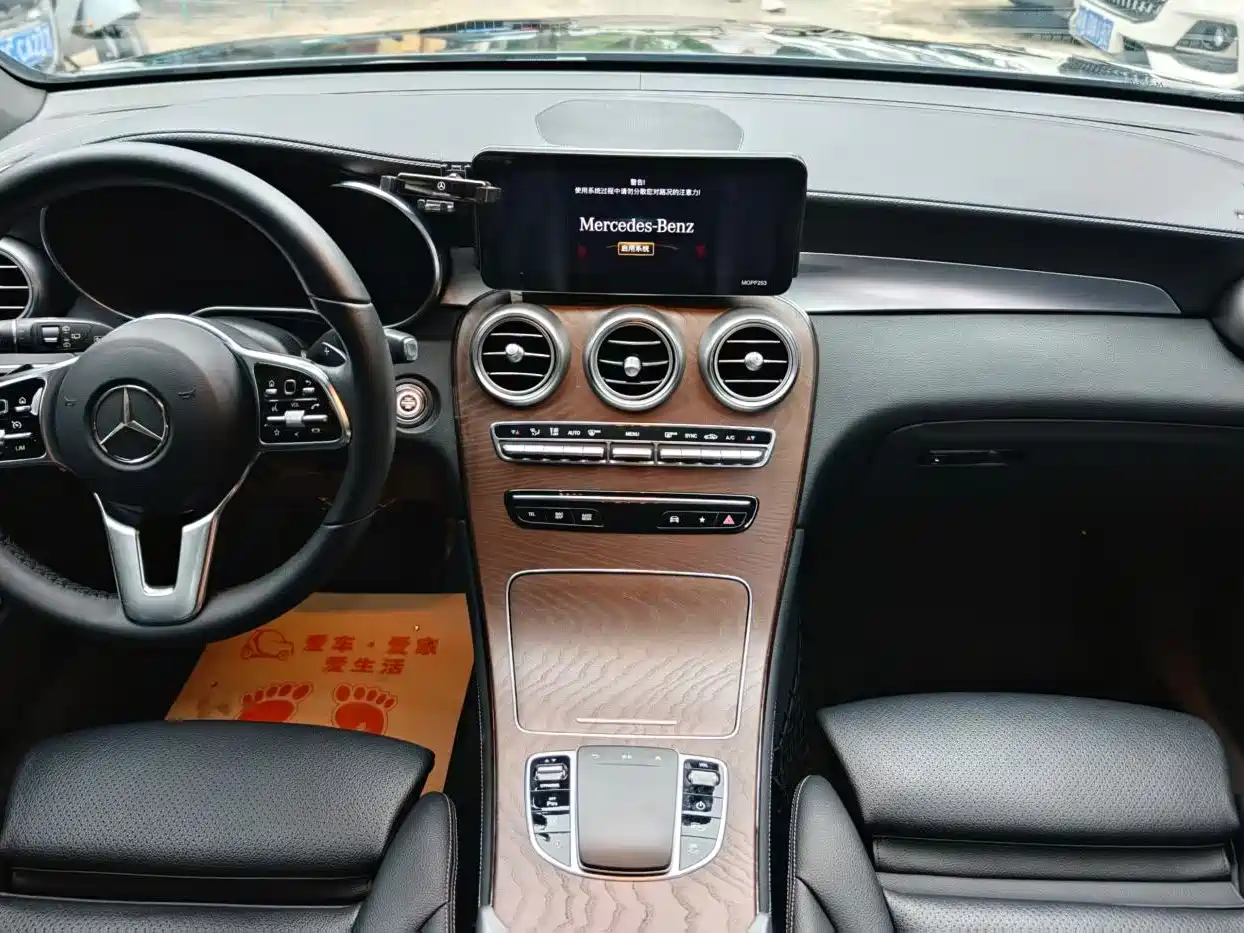 Mercedes-Benz GLC 2020 GLC 260 L 4MATIC Luxury фото 8