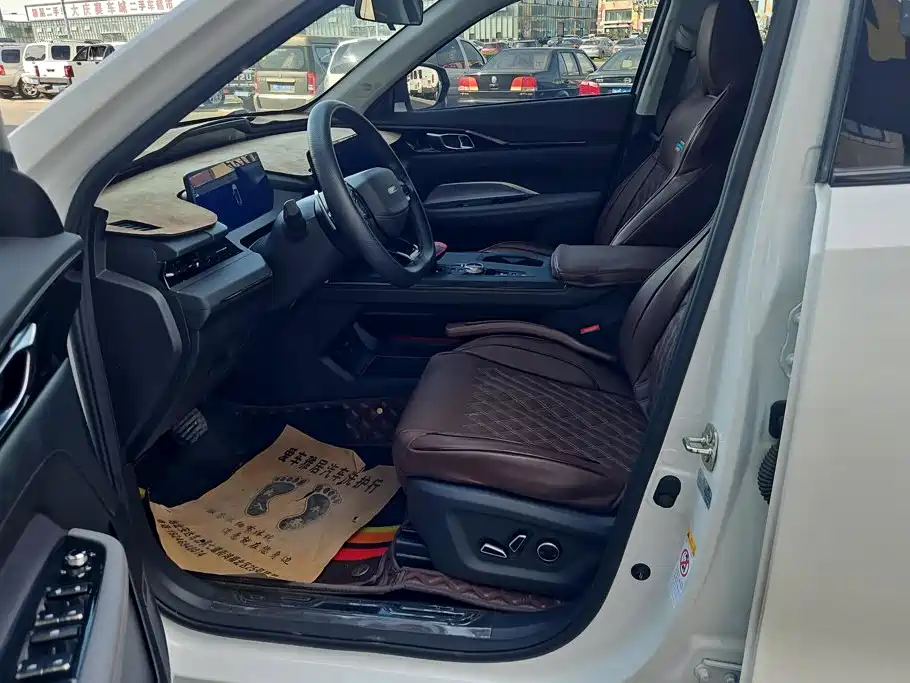Changan Oshan Z6 2023 2023 Blue Whale 1.5T DCT Smart Leader