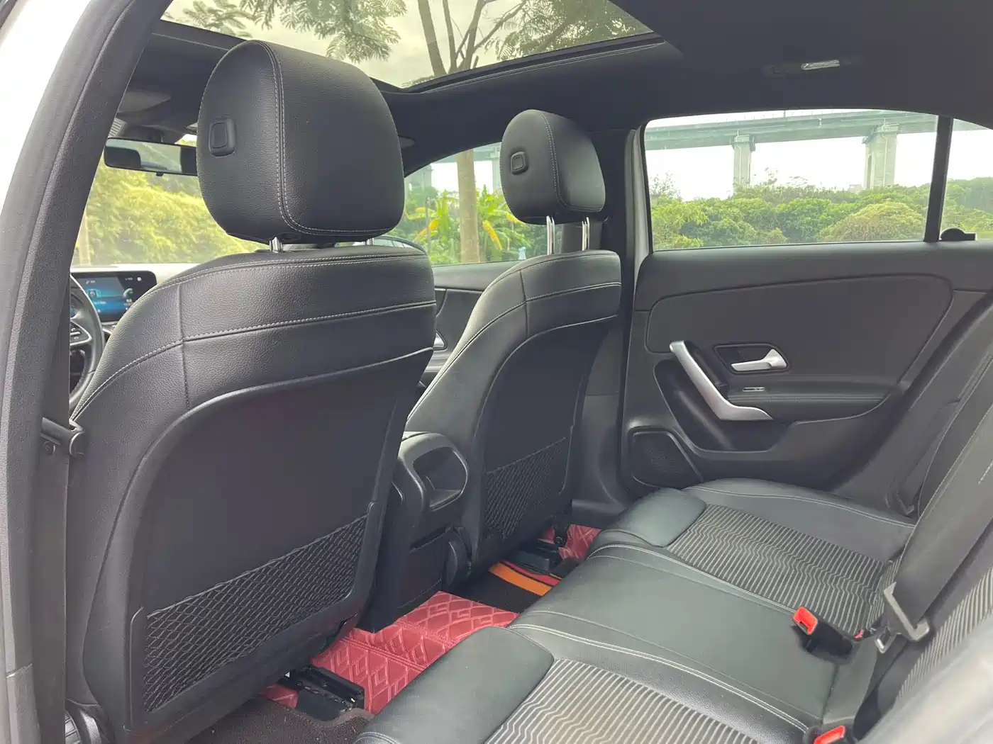 Mercedes-Benz A-Class (Import) 2019 A 200 Dynamic Version фото 25