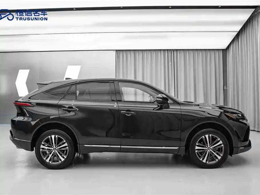 Toyota Venza 2022 2.0L CVT 2WD Luxury фото 4