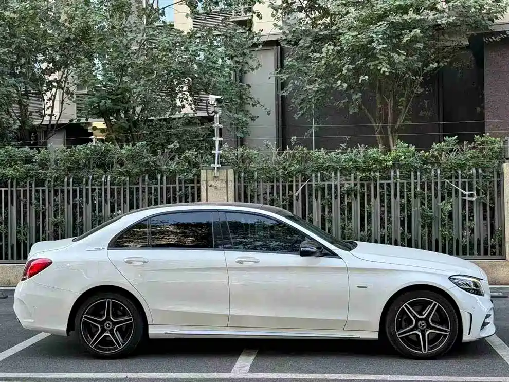 Mercedes-Benz C-Class 2021 C 260 L Sport Starry Exclusive Edition фото 4