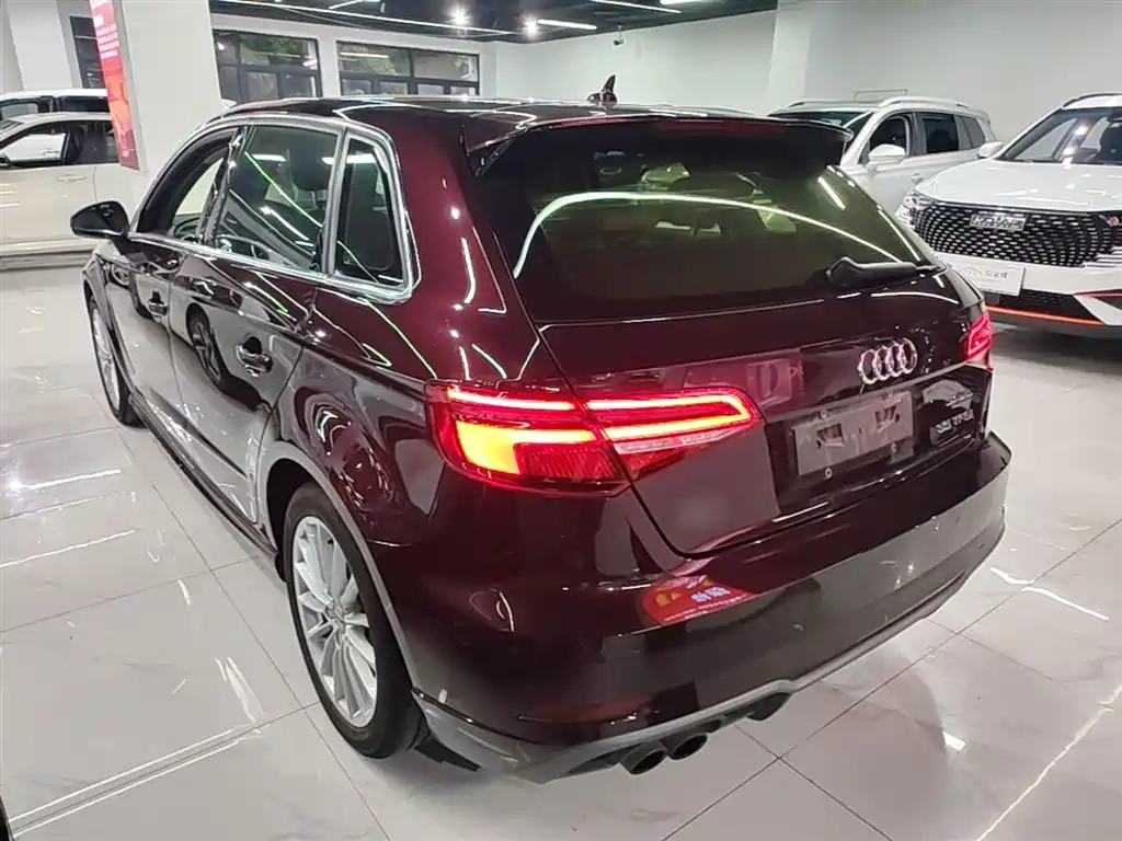 Audi A3 2018 30th Anniversary Sportback 35 TFSI Fashion фото 5