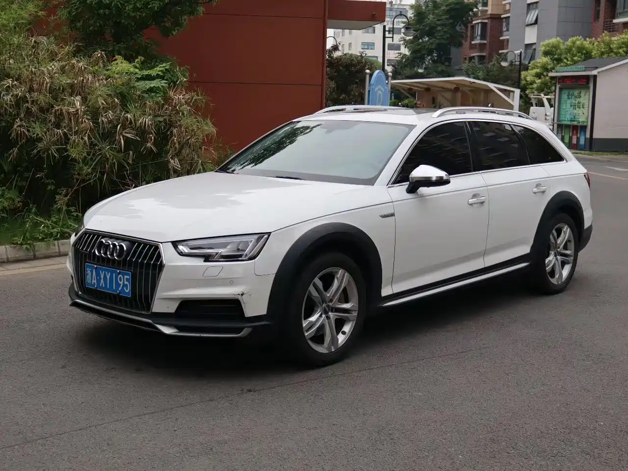 Audi A4 (Import) 2018 2017 45 TFSI allroad quattro Fashion