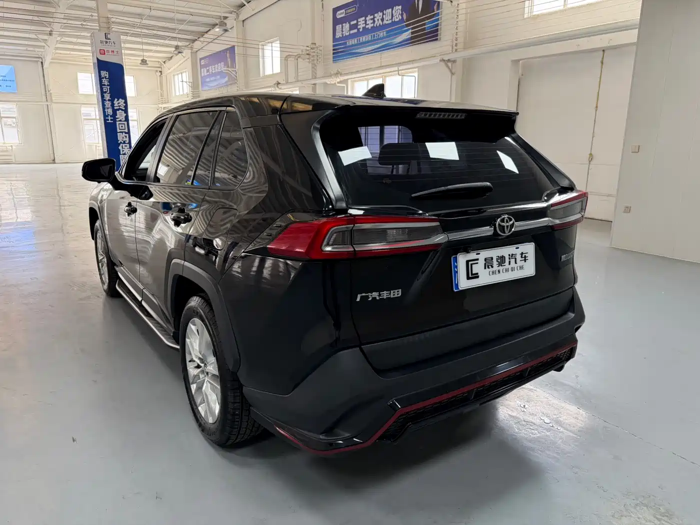 Toyota Wildlander 2022 2.0L CVT FWD Leading Edition фото 6
