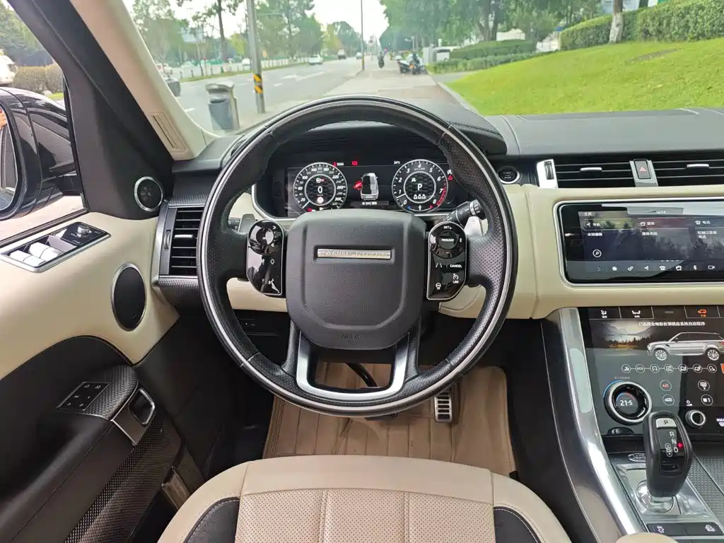 Photo 14 - Land Rover Range Rover Sport