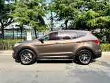 Фото 2 - Hyundai Santa Fe