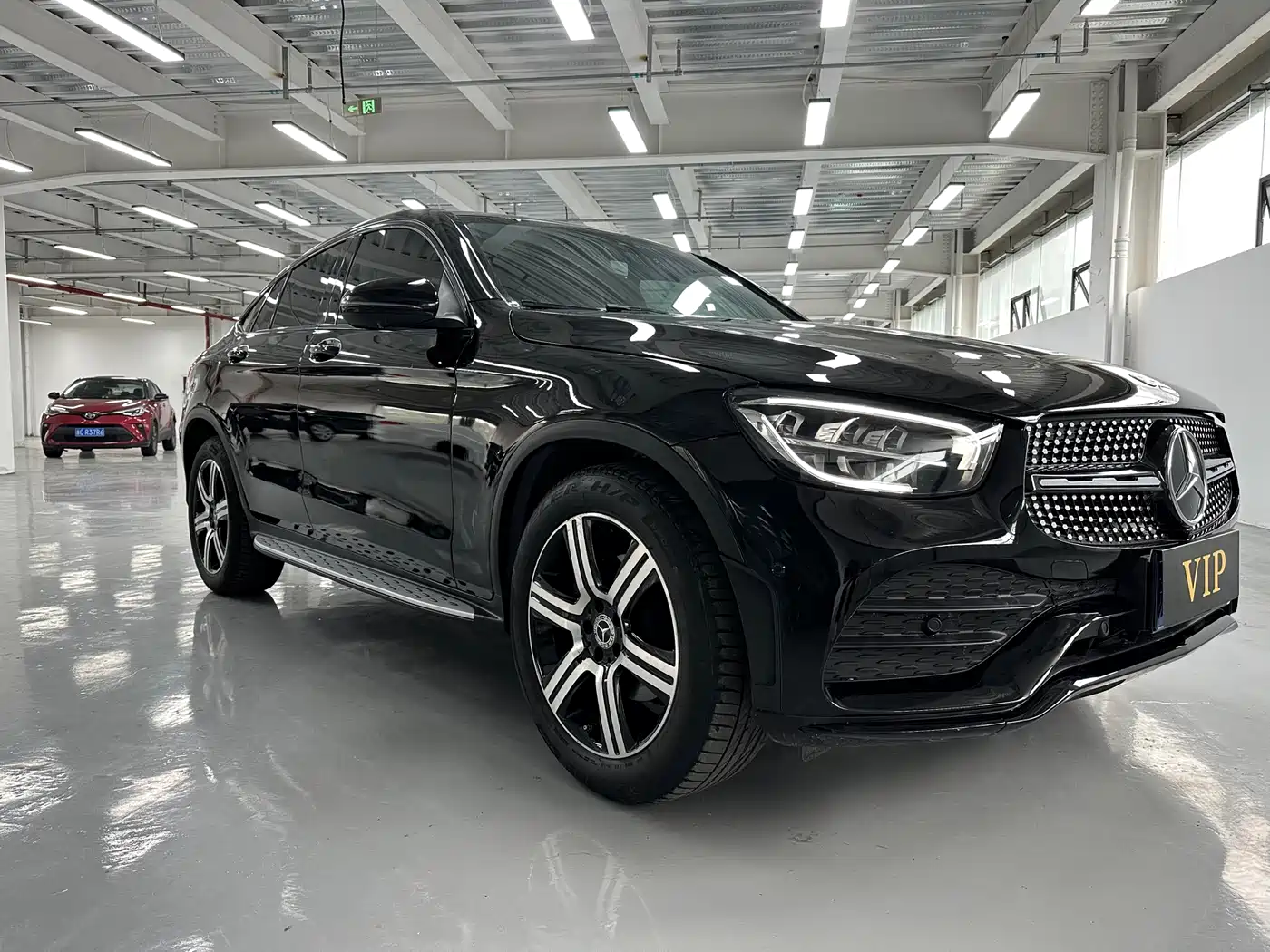 Mercedes-Benz GLC Coupe 2022 GLC 260 4MATIC Coupe SUV фото 3